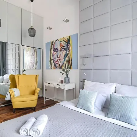 Corolla Apartments Pod Palma - Nowy Swiat Warschau Exterior foto